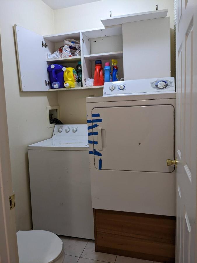 Central & Affordable Williamsburg Small Room New York Exteriör bild